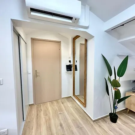 Climatise - 2min Plage-tram-restaurant * Nice