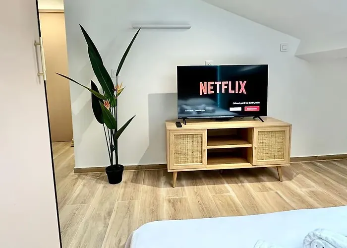 Climatise - 2min Plage-tram-restaurant Appartement *